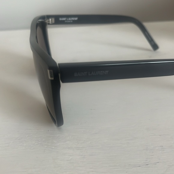 Saint Laurent black oversized flat top sunglasses - Picture 8 of 8